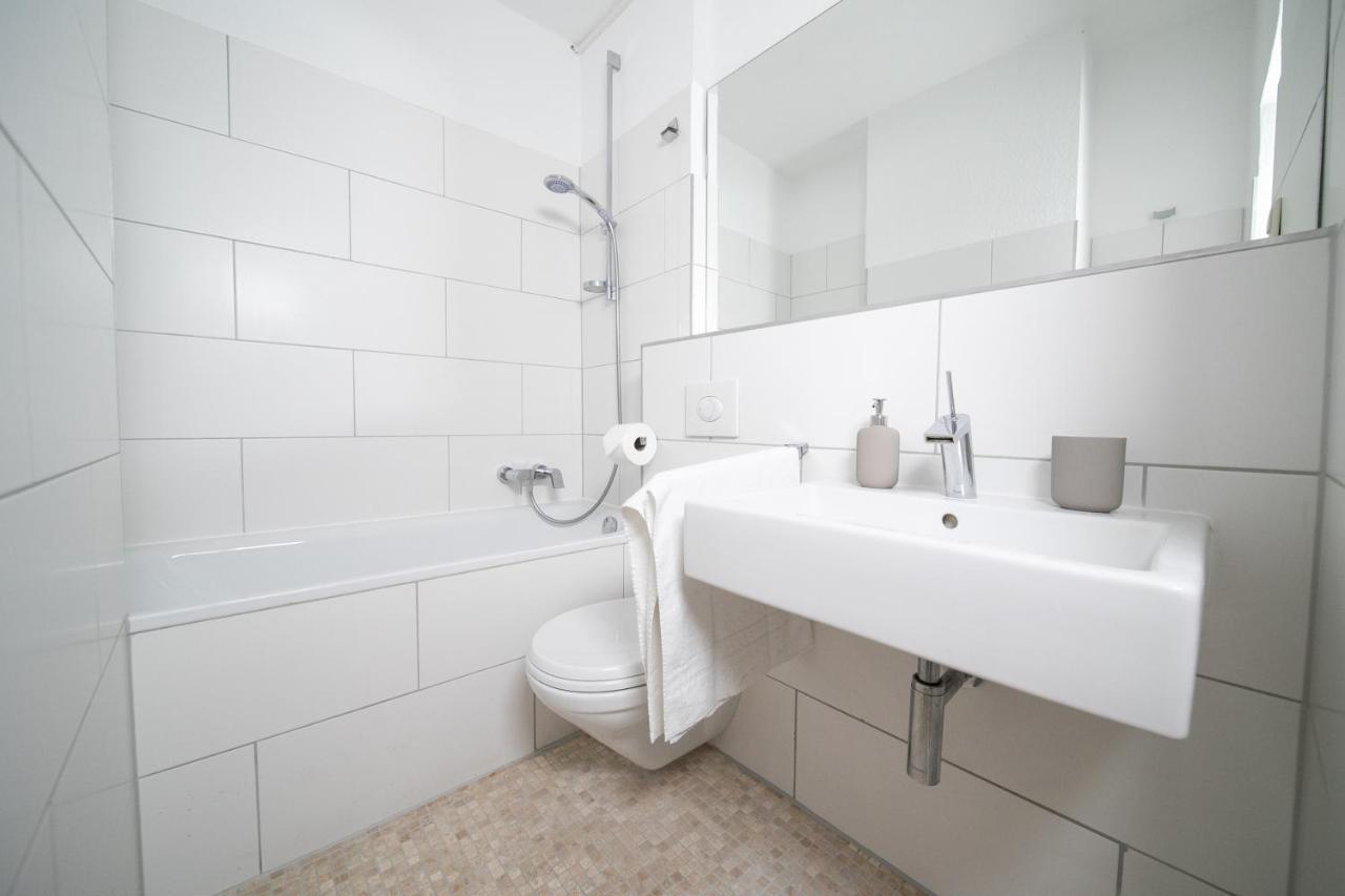 Apartment Blue - Zentral Und Gut Angebunden Düsseldorf Esterno foto