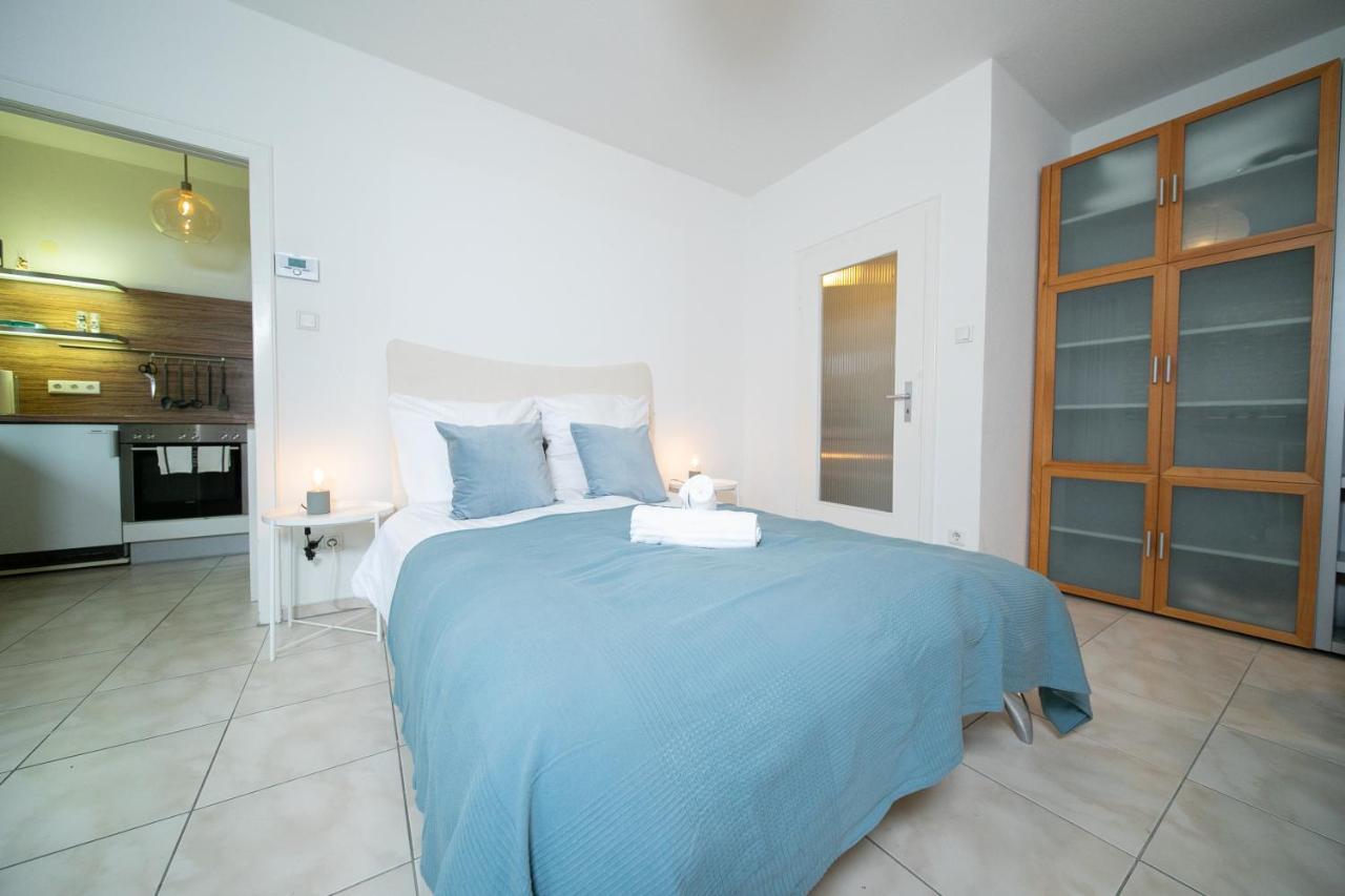 Apartment Blue - Zentral Und Gut Angebunden Düsseldorf Esterno foto