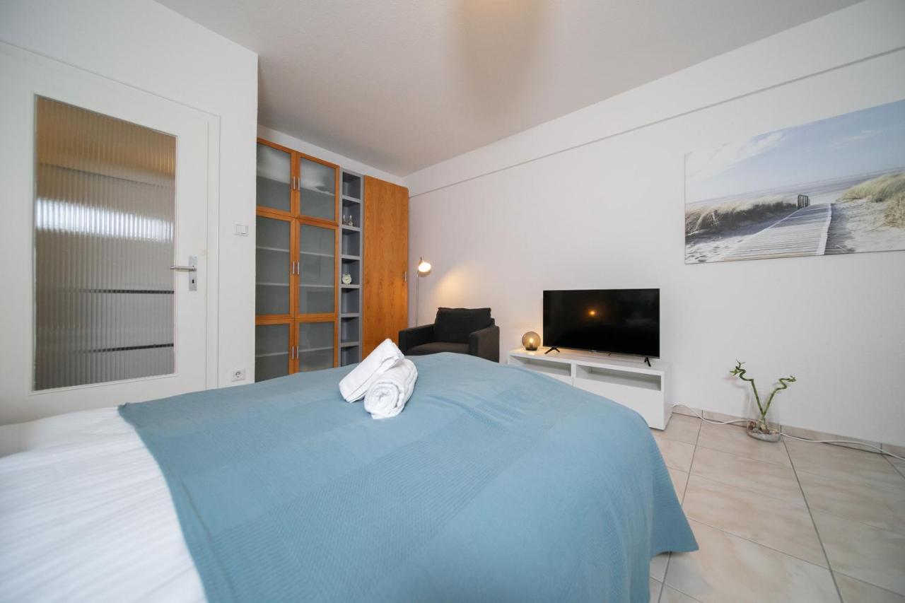 Apartment Blue - Zentral Und Gut Angebunden Düsseldorf Esterno foto